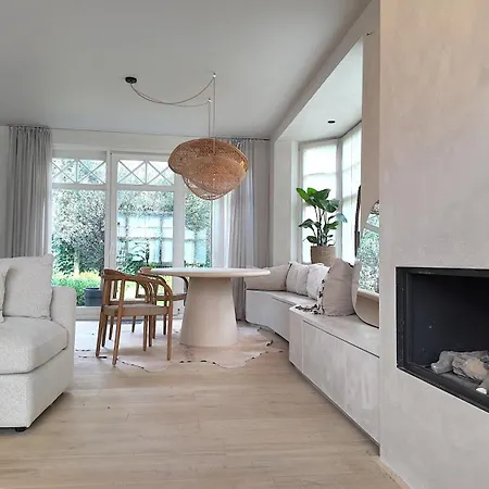 24 - Trendy Luxury In Downtown Apartamento