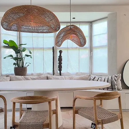 24 - Trendy Luxury In Downtown *